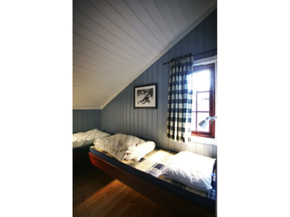 TROLLSTUA TTR729A