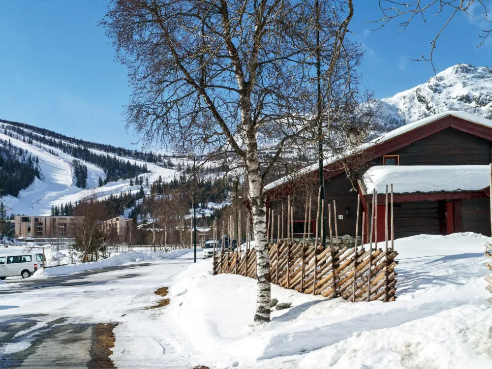 MØLLA 10 (MØLLEVEGEN 9B)